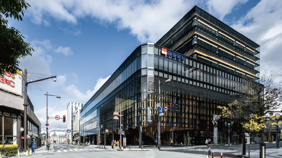 山形銀行本店外観