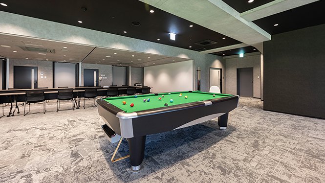 日明病院ビリヤード台